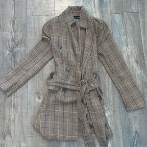 Prettylittlething Dress